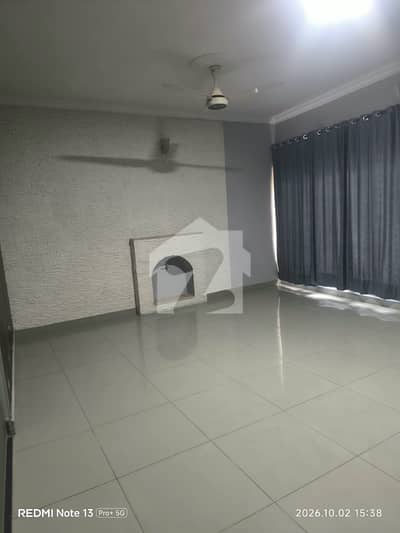 Full House For Rent 5 Bed 5 Bath TV Lounge DD Tile Flooring Kitchen Servent Room Bath