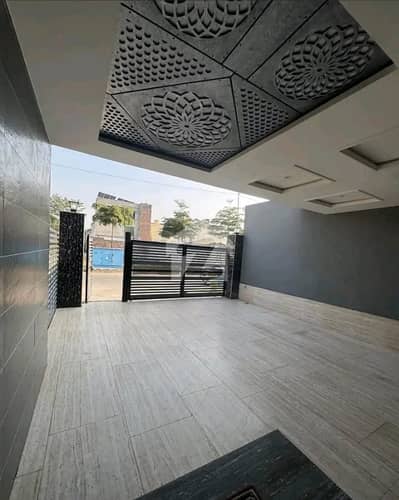 کینال روڈ فیصل آباد میں 7 کمروں کا 1 کنال مکان 4.2 لاکھ میں کرایہ پر دستیاب ہے۔