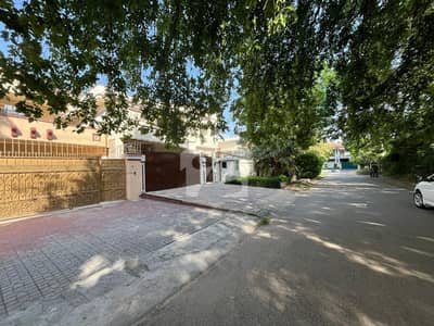 ایف ۔ 11/2 ایف ۔ 11,اسلام آباد میں 6 کمروں کا 1 کنال مکان 26.5 کروڑ میں برائے فروخت۔