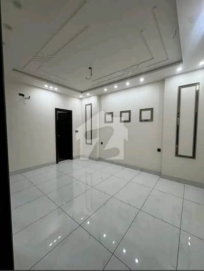 گلستان کالونی نمبر 1 فیصل آباد میں 3 کمروں کا 3 مرلہ مکان 1.6 کروڑ میں برائے فروخت۔