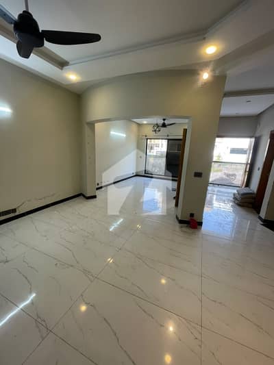 Islamabad D12 8 Marla Brand New Full House For Rent