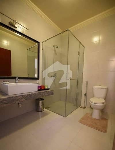 200 yard Bungalow Available Reasonable Price Visit Posible