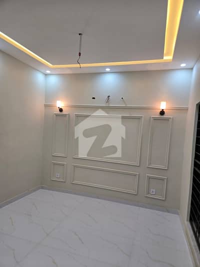 5 MARLA UPPER PORTION AVAILABLE FOR RENT