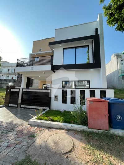 5 Marla Owner Built Brand New House Available For Sale  Most populated Sector in Bahria Enclave!!