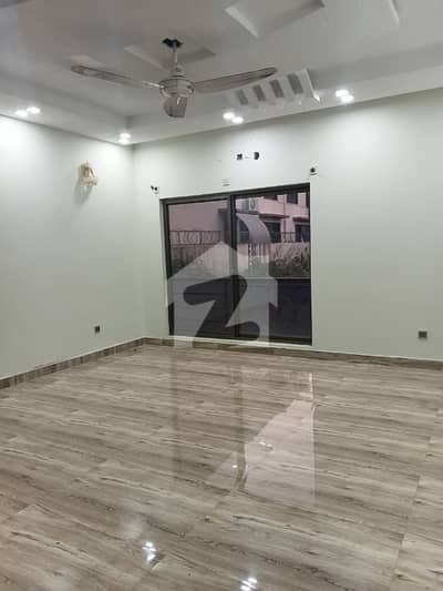 D12 Prime Location One Kanal Triple Storey 9 Bed 3 Unit House For Rent