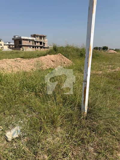 Prime 1 Kanal Corner Plot For Sale In J Block, Gulberg Residencia Islamabad with 12 Marla extra land Prime 1 Kanal Corner Plot For Sale In J Block, Gulberg Residencia Islamabad with 12 Marla extra land