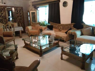 ڈی ایچ اے فیز 2 - بلاک کیو ڈی ایچ اے فیز 2,ڈی ایچ اے ڈیفینس,لاہور میں 5 کمروں کا 1 کنال مکان 7.75 کروڑ میں برائے فروخت۔