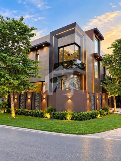 6 Marla Ultra Modern Corner Luxuary House For Sale Prime Location A Good Built-- Must Bee See 6 Marla Ultra Modern Corner Luxuary House For Sale Prime Location A Good Built-- Must Bee See