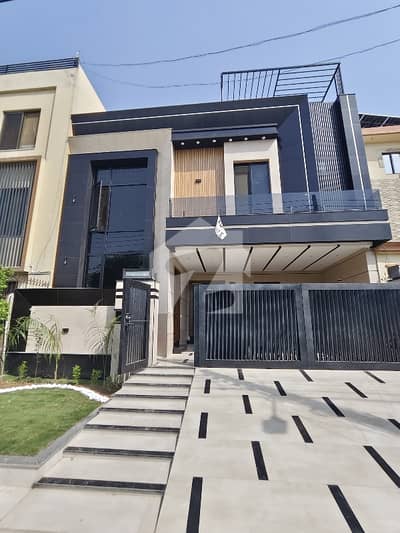 10 Marla Brand New Facing Park House for Sale | 60 Ft Road | Double Height