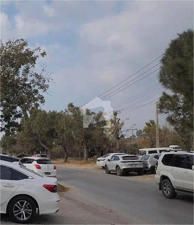 I-9 6 Kanal Plot with Good Location Best Investment Opportunity