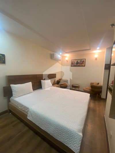 01 BEDROOM LUXURY FURNISHED APARTMENT AVAILABLE FOR RENT AT GULBERG GREEN ISLAMABAD