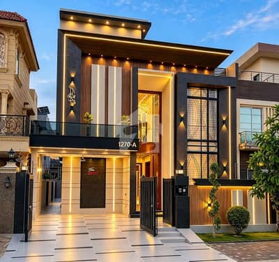 10 Marla Ultra Modern Luxury House For Sale 10 Marla Ultra Modern Luxury House For Sale