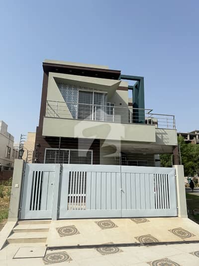 10 Marla Brand New First Entry Beautiful Location In DHA Air Avenue Near To Ring Road Upper Portion Available For Rent 10 Marla Brand New First Entry Beautiful Location In DHA Air Avenue Near To Ring Road Upper Portion Available For Rent