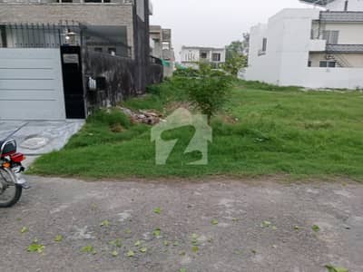 ٹی آئی پی ہاؤسنگ سوسائٹی ۔ فیز2 ٹی آئی پی ہاؤسنگ سوسائٹی,لاہور میں 18 مرلہ رہائشی پلاٹ 1.9 کروڑ میں برائے فروخت۔