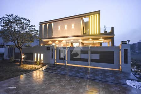 1 Kanal House is available for Rent in Phase 7, Block S, DHA Lahore