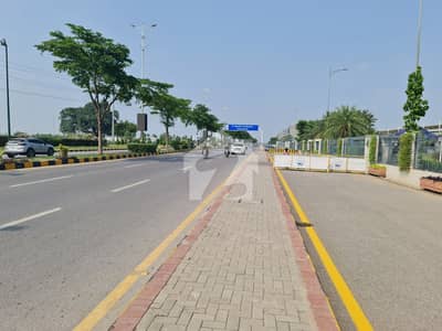 ڈی ایچ اے فیز9 پریزم ڈی ایچ اے ڈیفینس,لاہور میں 1 کنال رہائشی پلاٹ 3.25 کروڑ میں برائے فروخت۔ ڈی ایچ اے فیز9 پریزم ڈی ایچ اے ڈیفینس,لاہور میں 1 کنال رہائشی پلاٹ 3.25 کروڑ میں برائے فروخت۔