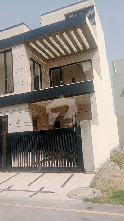 بحریہ آرچرڈ فیز 2 بحریہ آرچرڈ,لاہور میں 3 کمروں کا 5 مرلہ مکان 2.0 کروڑ میں برائے فروخت۔