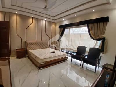 ONE KANAL FULLY FURNISHED LOWER AVAILAIBLE FOR RENT IN DHA LAHORE