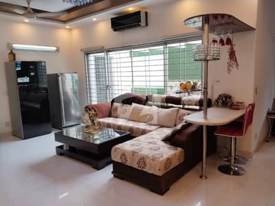 DHA Phase 5, Block H, 01 Kanal, 03 Bed, Luxurious Upper Portion For Rent. Original Pictures Attached