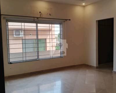 A 1 Kanal House Located In E-11/3 Is Available For rent
