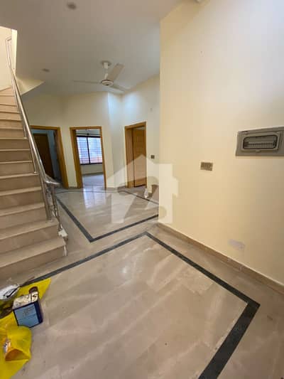 4Marla Upper Portion For Rent 2bed with washroom Dining Open Mumty 4Marla Upper Portion For Rent 2bed with washroom Dining Open Mumty