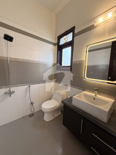 Luxury 500 Yards Villa On Most Prime Location Of Phase 8 Near To Khy Qasim House For Sale