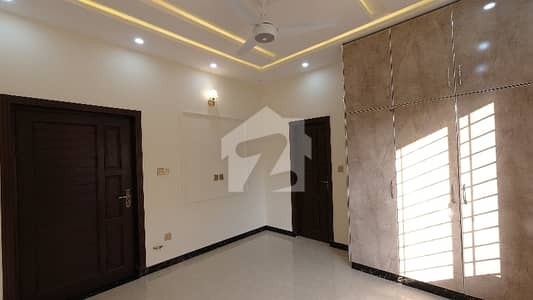 Prime Location House Sized 1250 Square Feet In G-8/1