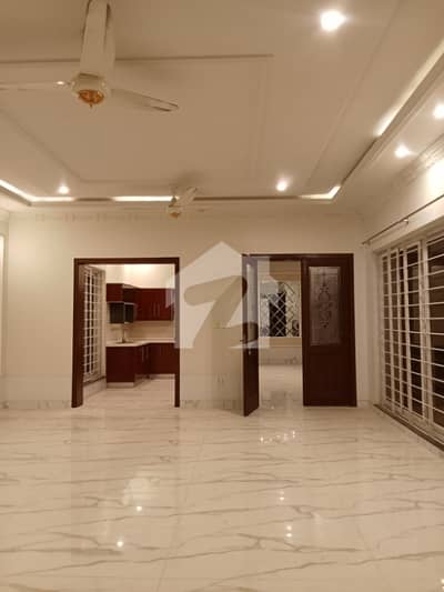 Beautiful Kanal Upper Portion For Rent