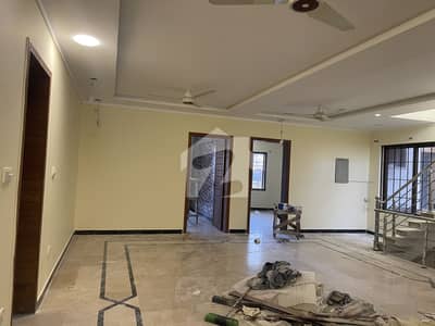 E-11/3 Multi Professional Size 500Sy Beautiful Triple Storey House use For OFFICE and Family Use Not for real Pictures