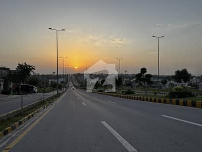 1 Kanal Plot for Sale | Near Central Commercial Masjid & Park 1 Kanal Plot for Sale | Near Central Commercial Masjid & Park