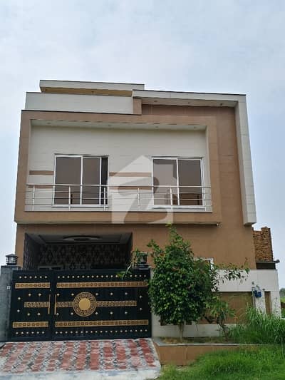 Faisal Hills A Block Triple Story House for Sale | Basement + Ground + First Floor | 11 Bedrooms