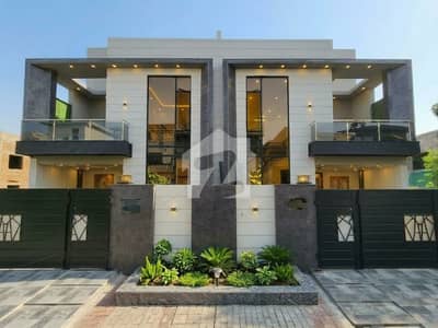 BRAND NEW 10 MARLA Ultra MODERN STYLE LUXERY HOUSE AVAILABLE FOR SALE In Architect Engineering Housing Society Near Johar Town Lahore By Fast Property Services