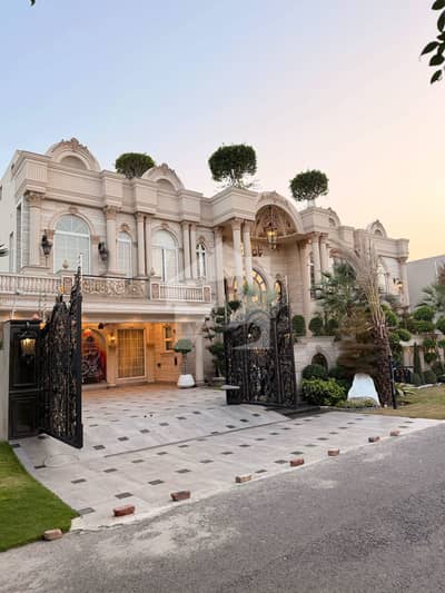 FOR RENT: 500 SQ YD ULTRA-LUXURY ARCHITECTURAL COURTYARD BUNGALOW DHA PHASE 8, KARACHI
