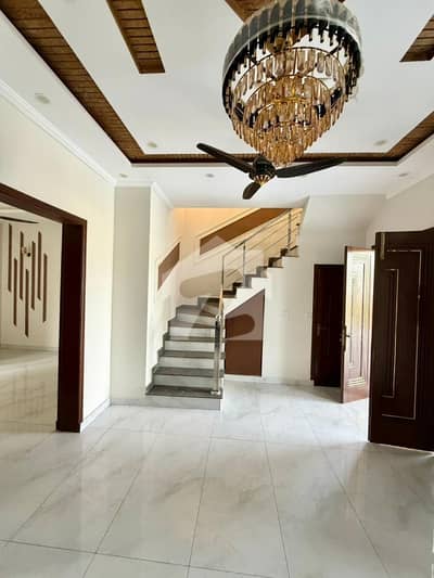F-125 5 Marla Luxury House For Sale