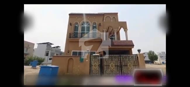 لو کاسٹ ۔ بلاک جی لو کاسٹ سیکٹر,بحریہ آرچرڈ فیز 2,بحریہ آرچرڈ,لاہور میں 5 مرلہ رہائشی پلاٹ 1.75 کروڑ میں برائے فروخت۔