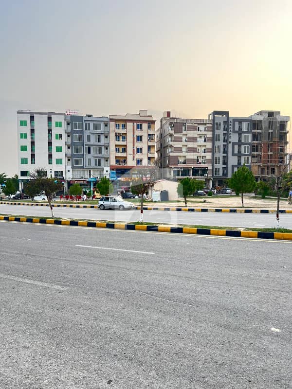 بی ۔ 17 اسلام آباد میں 2 کمروں کا 4 مرلہ فلیٹ 85.0 لاکھ میں برائے فروخت۔ بی ۔ 17 اسلام آباد میں 2 کمروں کا 4 مرلہ فلیٹ 85.0 لاکھ میں برائے فروخت۔