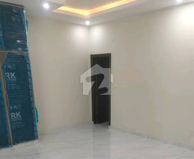 آئی ۔ 8/4 آئی ۔ 8,اسلام آباد میں 3 کمروں کا 12 مرلہ بالائی پورشن 2.2 لاکھ میں کرایہ پر دستیاب ہے۔