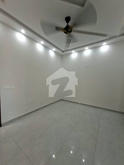 ڈی ایچ اے 9 ٹاؤن ۔ بلاک اے ڈی ایچ اے 9 ٹاؤن,ڈیفنس (ڈی ایچ اے),لاہور میں 3 کمروں کا 5 مرلہ مکان 3.0 کروڑ میں برائے فروخت۔ ڈی ایچ اے 9 ٹاؤن ۔ بلاک اے ڈی ایچ اے 9 ٹاؤن,ڈیفنس (ڈی ایچ اے),لاہور میں 3 کمروں کا 5 مرلہ مکان 3.0 کروڑ میں برائے فروخت۔