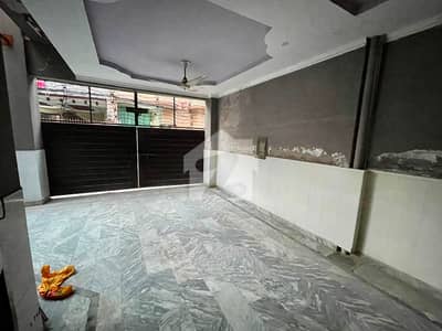 12 Marla 5 Bed Full House For Rent in Ali Park with Gas (0335-5779339)