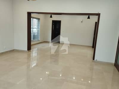 Renovated Beautiful Upper Portion