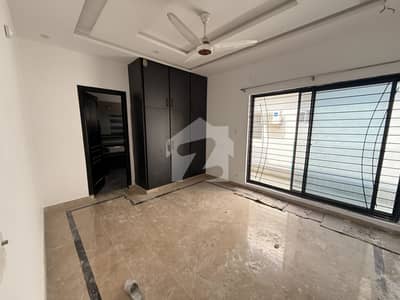 14 Marla Upper Portion Available For Rent 14 Marla Upper Portion Available For Rent