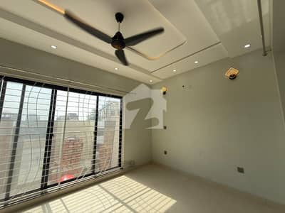 Neat & Clean 5 Marla Full House Available For Rent l Gas Available l Prime Location