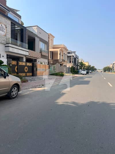 10 Marla Plot for Sale in LDA Avenue 1 D Block Lahore