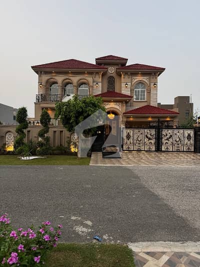 Brand New Spanish-Style Designer 1 Kanal Luxury House