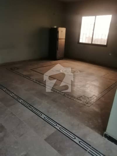 600 Sqyds Bungalow
