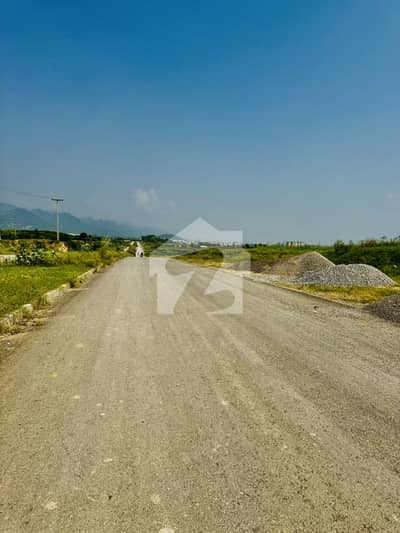 25x40 Cutting Area Plot For Sale In E-12/2