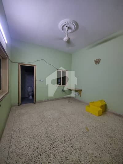 Ground Plus 1 Corner House Old Construction For Sale