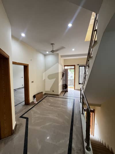 Beautiful 4 Marla Upper Portion For Rent