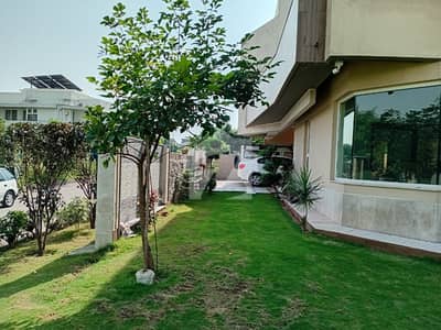 Shifa Cooperative Housing Society SCHS Luxury 450 Sq. Yrd Beautiful House for Sale with 12 Marla Extra land, 5 Bedroom House