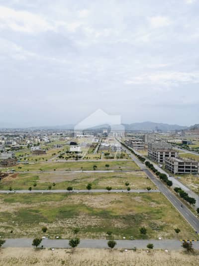 7 Marla Prime Location Plot For Sale Faisal Hills